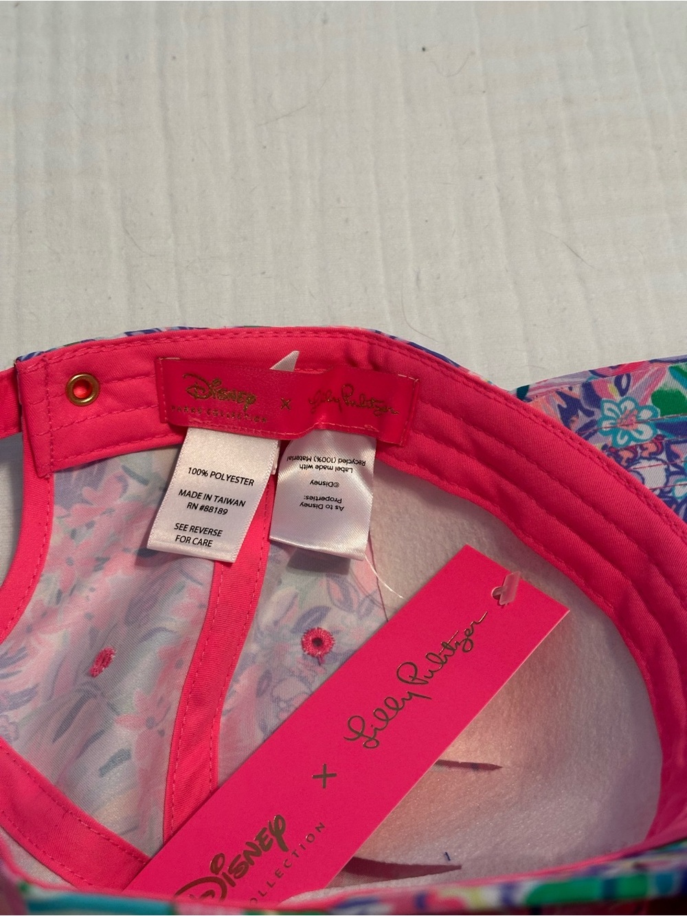 Disney+Lilly Pulitzer Tropical Floral Hidden Minnie/Daisy Ball Cap - Picture 6 of 7